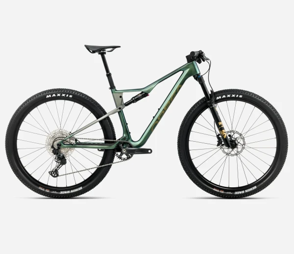 orbea_oiz_m30_vert_2026.jpg
